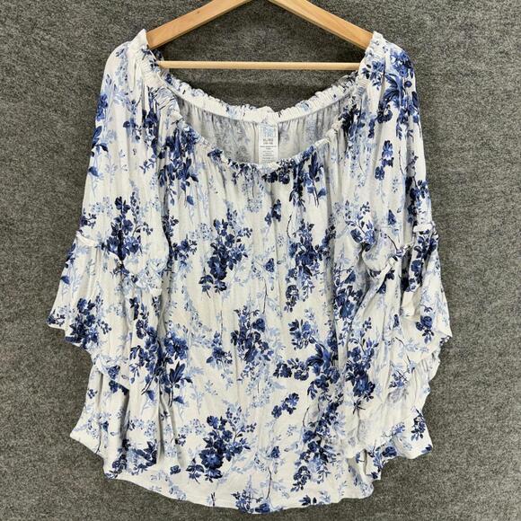 Time and Tru Tops - Time And Tru Blouse Women XL White Floral 3/4 Sleeve Round Neck Rayon Casual